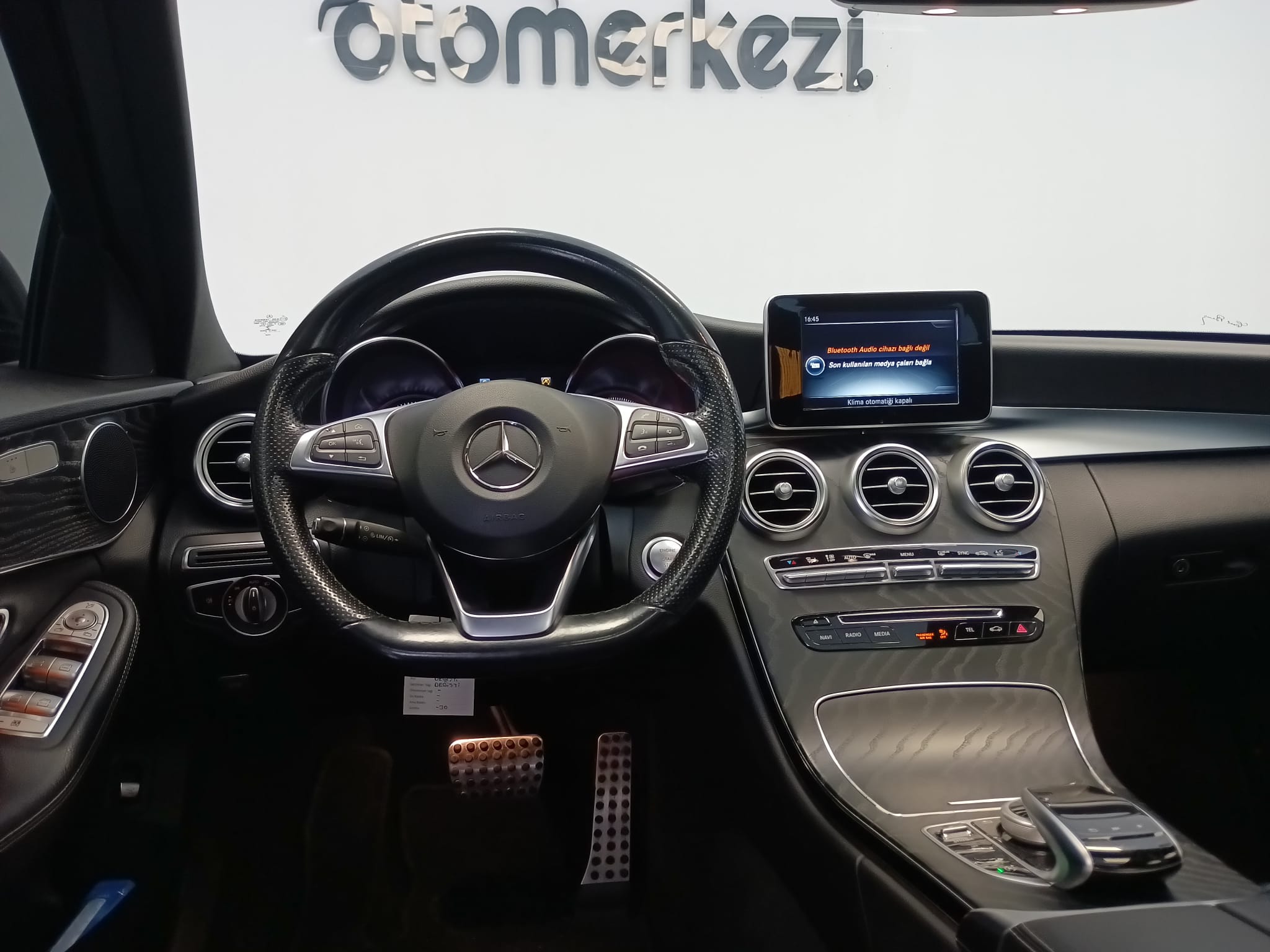 MERCEDES C 23